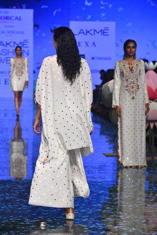 Payal Singhal-Off White Embroidered Kurta Set-INDIASPOPUP.COM