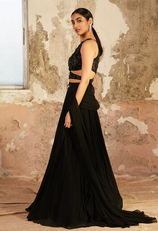 Shloka Khialani-Nina Black Embellished Lehenga Set-INDIASPOPUP.COM