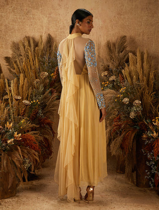 Shloka Khialani-Beige Halle Pleated Kurta Set-INDIASPOPUP.COM