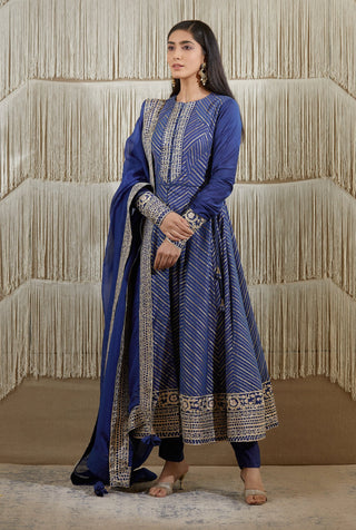 Shyam Narayan Prasad-Royal Blue Embroidered Kurta Set-INDIASPOPUP.COM
