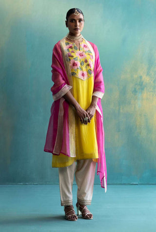 Shivani Bhargava-Yellow Chanderi Kurta Set-INDIASPOPUP.COM