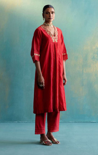 Shivani Bhargava-Red Chanderi Kurta Set-INDIASPOPUP.COM