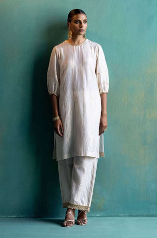Shivani Bhargava-Cream Straight Silk Kurta Set-INDIASPOPUP.COM