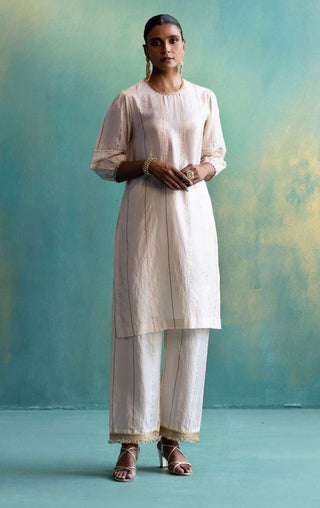 Shivani Bhargava-Cream Straight Silk Kurta Set-INDIASPOPUP.COM
