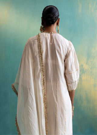 Shivani Bhargava-Cream Straight Silk Kurta Set-INDIASPOPUP.COM