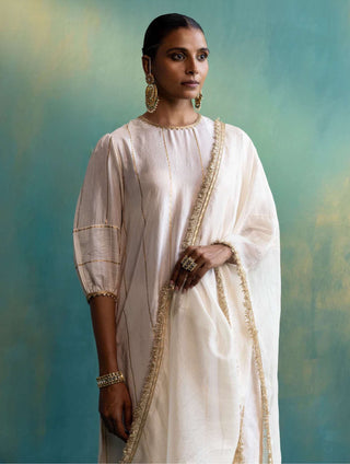 Shivani Bhargava-Cream Straight Silk Kurta Set-INDIASPOPUP.COM