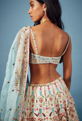 Tamanna Punjabi Kapoor-Ivory Georgette Resham Lehenga Set-INDIASPOPUP.COM