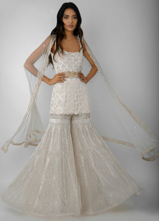 Ritika Mirchandani-Ivory & Gold Kurta Set-INDIASPOPUP.COM