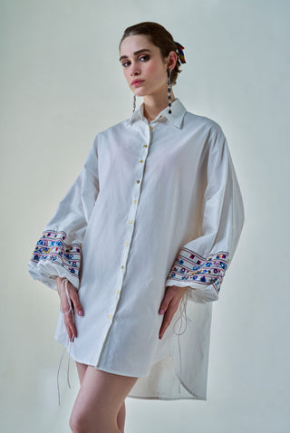 Elsa White Oversized Shirt by Saaksha & Kinni, available on Indiaspopup.com