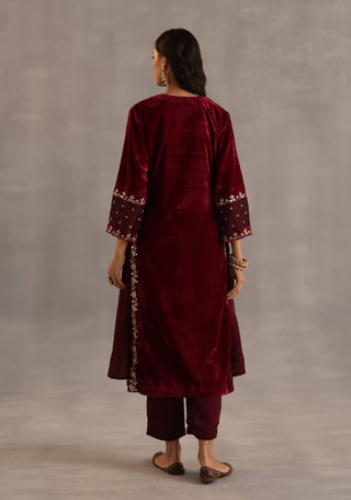 Megh garnet kurta set