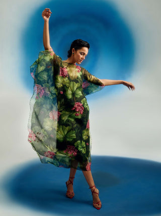 Geranium garden 3d floral kaftan with slip