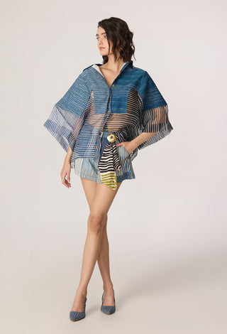 Bellamy blue gray shirt with Emira shorts