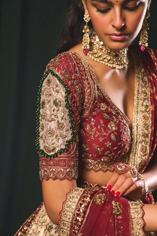 Arous gold zari lehenga set