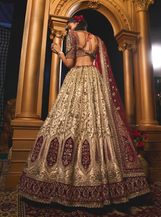 Arous gold zari lehenga set