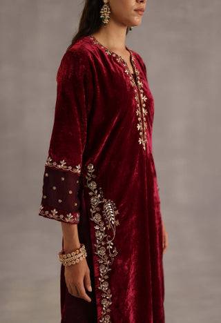 Megh garnet kurta set