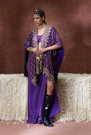 Nagma embroidered cape and draped set