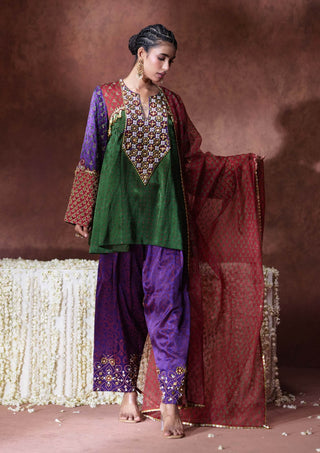 Shama purple embroidered kurta set
