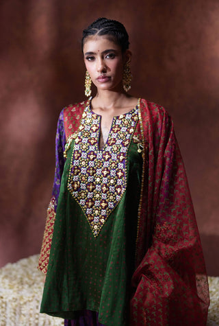 Shama purple embroidered kurta set