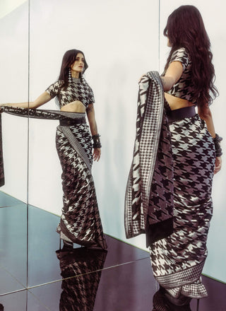 Black and silver gerum sari with unstitched blouse piece