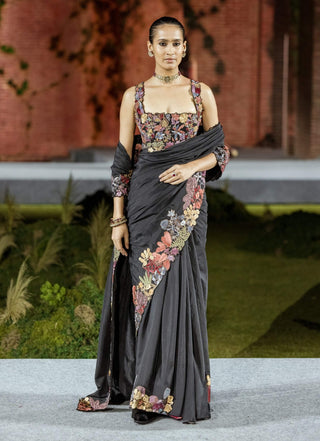 Black nysa sari set