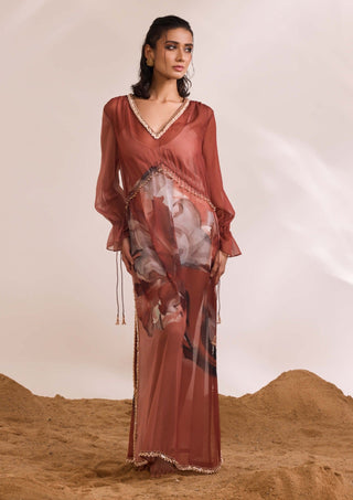 Aurelia Printed Kaftan And Slip by Divya Aggarwal available on Indiaspopup.com