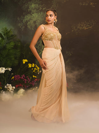 Stardust beige sari and corset