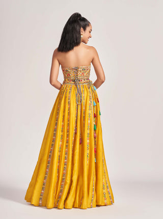 Tamanna Punjabi Kapoor-Yellow Embroidered Corset And Skirt-INDIASPOPUP.COM