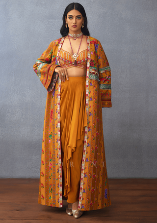 Dil seher airi jacket and dhoti set