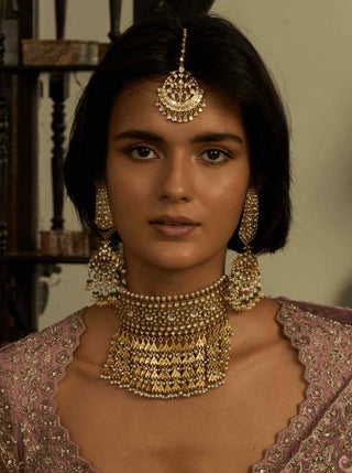Azha gold plated kundan choker