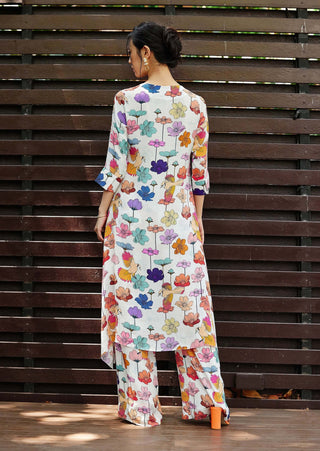 Flora Ivory Kurta And Pants by Nautanky, available on Indiaspopup.com