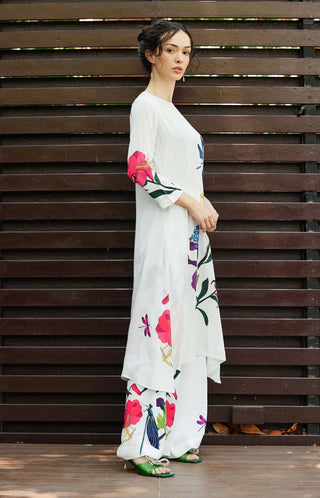 Plum White Kurta And Pants by Nautanky, available on Indiaspopup.com