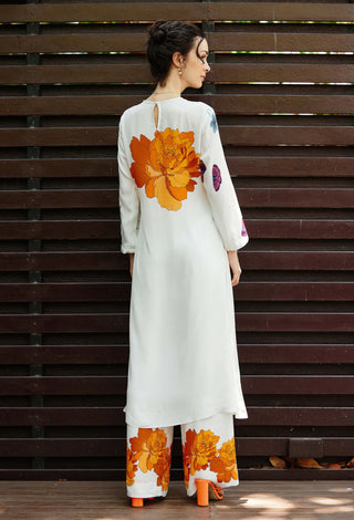 Rosette Printed Kurta And Pants by Nautanky, available on Indiaspopup.com