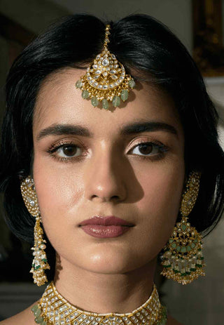 Ojasvi kundan green tikka