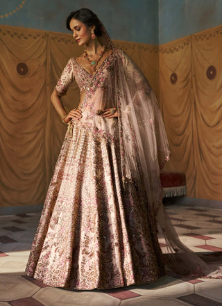 Eggshell hue éclaira bridal lehenga set