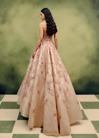 Aurum beige éclat gown