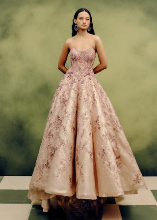 Aurum beige éclat gown