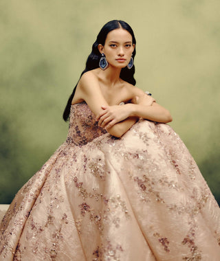 Aurum beige éclat gown