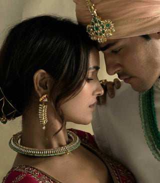 Tanvi gold plated kundan necklace and earrings