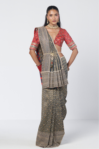 Ayesha red sari set