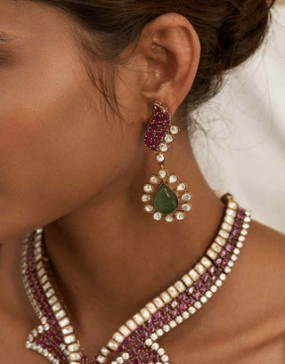 Vaneeza green zircon long necklace and earrings