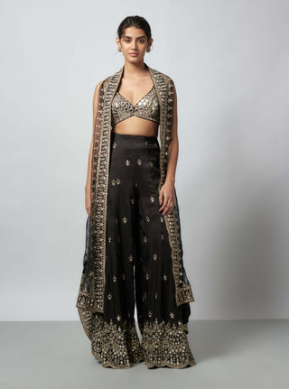 Avnoor Black Flared Pant And Cape Set by Gopi Vaid available on Indiaspopup