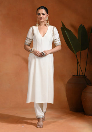 Ivory acrine chanderi kurta and pants