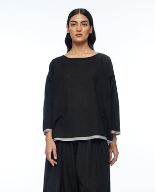 Zuvandica black oversize top