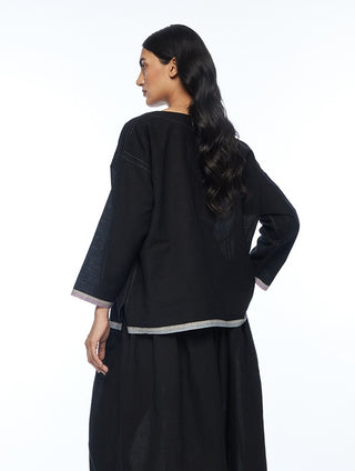 Zuvandica black oversize top