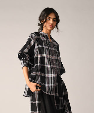 Iwara black oversized panel shirt