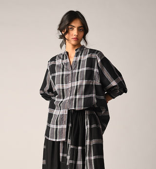 Iwara black oversized panel shirt