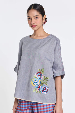 Cotton gray primrose embroidered top