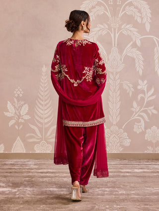 Fuchsia pink velvet kurta set