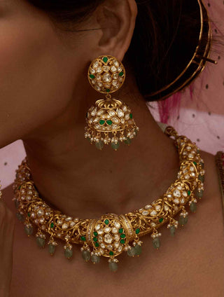 Monita green moissanite hasli necklace and earrings