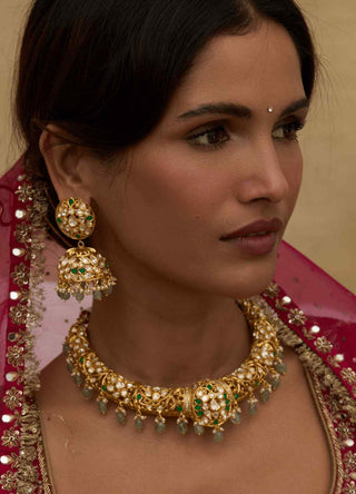 Monita green moissanite hasli necklace and earrings